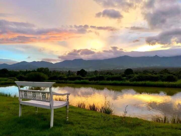 Vimarnkiri Resort Пай Екстериор снимка